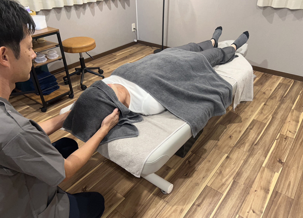 アスリートケアながさわ治療院　【鍼灸】(つらい首の痛みの改善を目指します。)