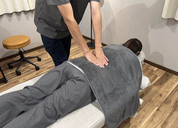 アスリートケアながさわ治療院　【鍼灸】(お客様お一人ひとりに合わせた施術をおこないます。)