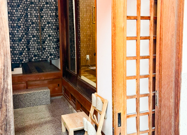 鍼灸治療院　医しん庵　堺市院(入口です。)