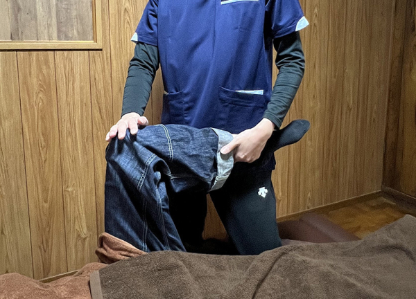 鍼灸治療院　医しん庵　堺市院(お身体の状態をチェックします。)