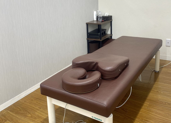 前橋スマイル接骨院・整体院(施術ベッドです。)