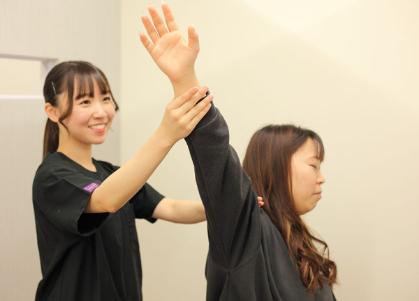 前橋スマイル接骨院・整体院(つらい肩こりを解消に導きます。)