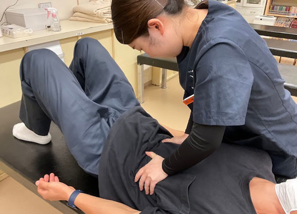 タシマ接骨院　神辺(骨盤のゆがみを整えます。)