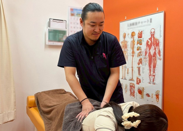 まいれ鍼灸整骨院・整体院　長浜院(つらい腰痛を解消に導きます。)