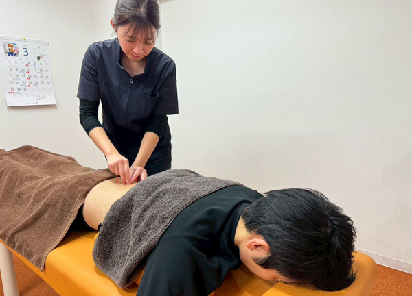 まいれ鍼灸整骨院・整体院　南草津院(痛みなどの急性の不調には鍼灸施術でアプローチします。)