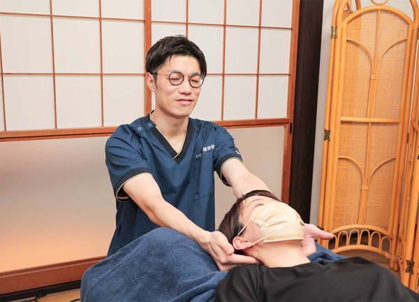 いしかわ接骨院(首肩こりなどの慢性的な不調を緩和へと導きます。)