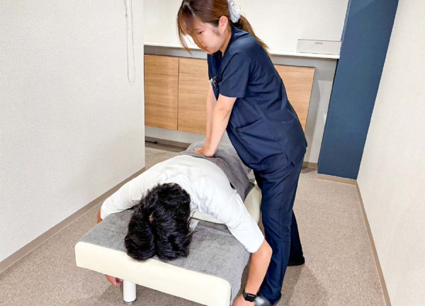 なかじま鍼灸院整骨院　桜ヶ丘(突発的に起こるぎっくり腰や坐骨神経痛などもお任せください。)