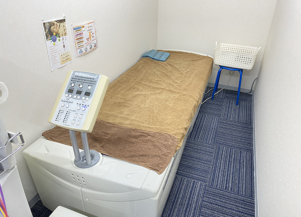 キューポラ接骨院【鍼灸】(ウォーターベッドです。)