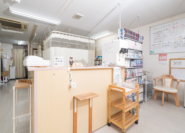 上福岡しらふじ整骨院【鍼灸】(受付です。)