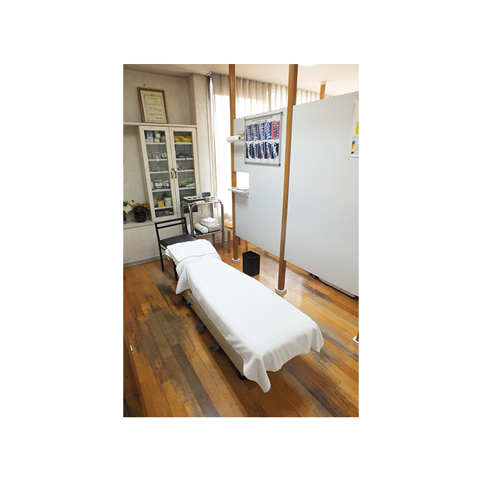 玉木鍼灸整骨院(施術ベッド)