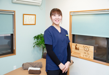 川島　江利加スタッフ紹介スタッフ写真01